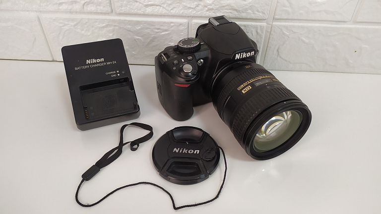 Nikon D3100 Kit Nikon 16-85mm f/3.5-5.6G ED VR AF-S DX Nikkor